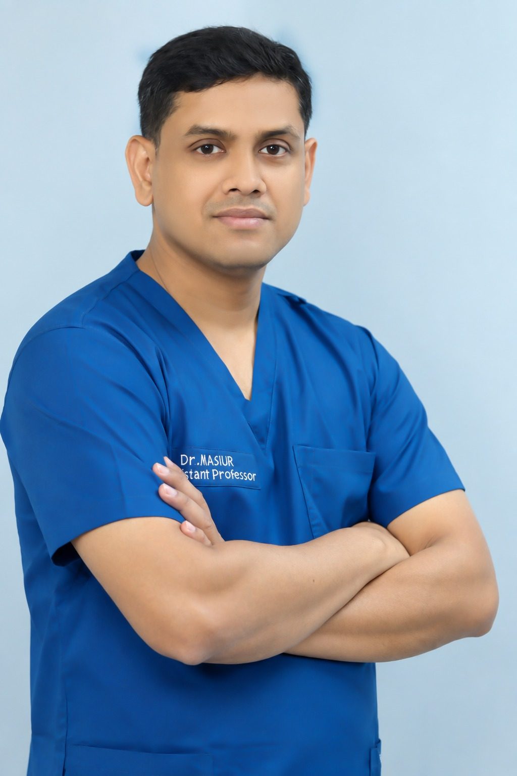 Spine surgeon — 15+ years of specialised practice